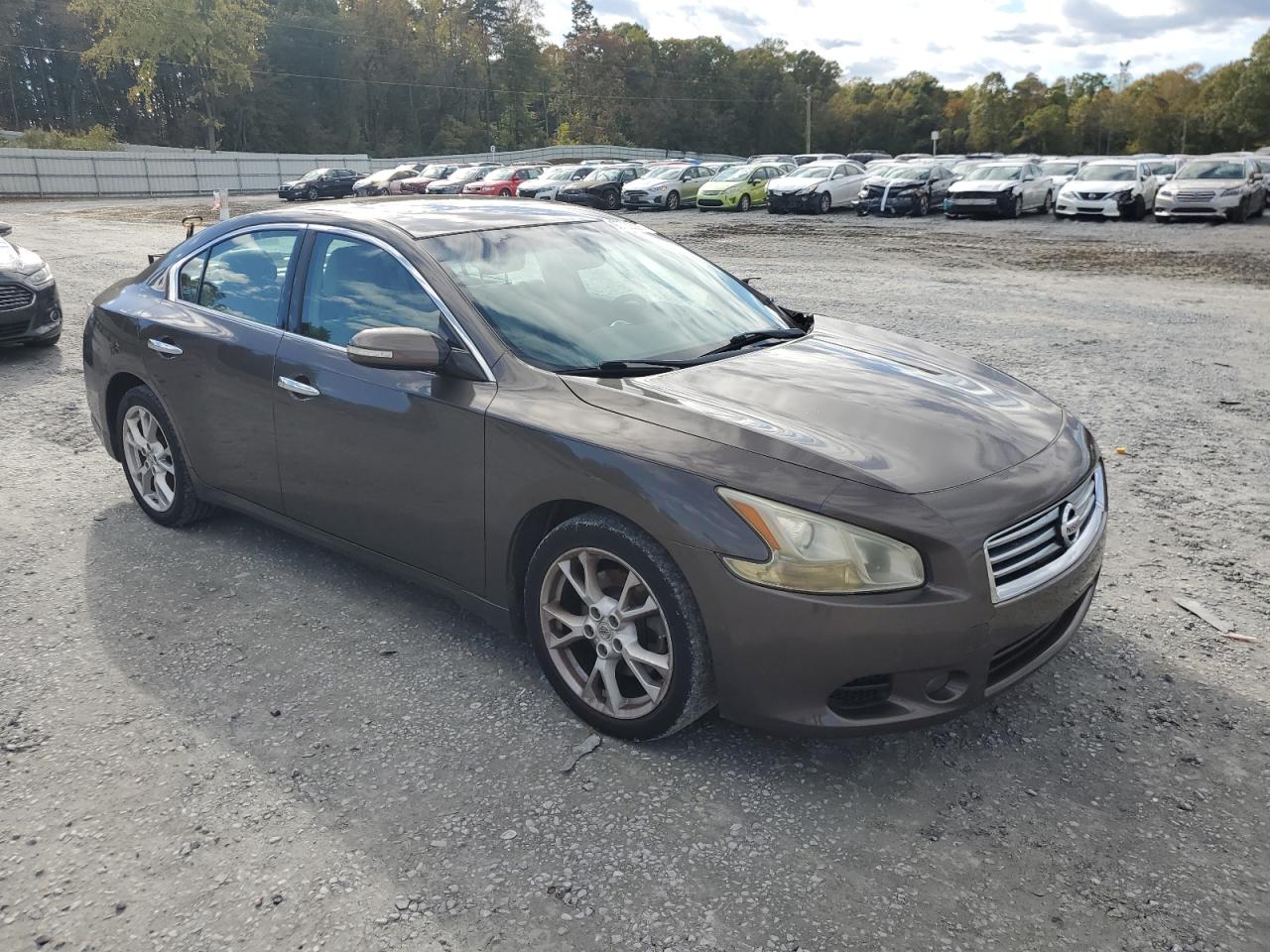 NISSAN MAXIMA S