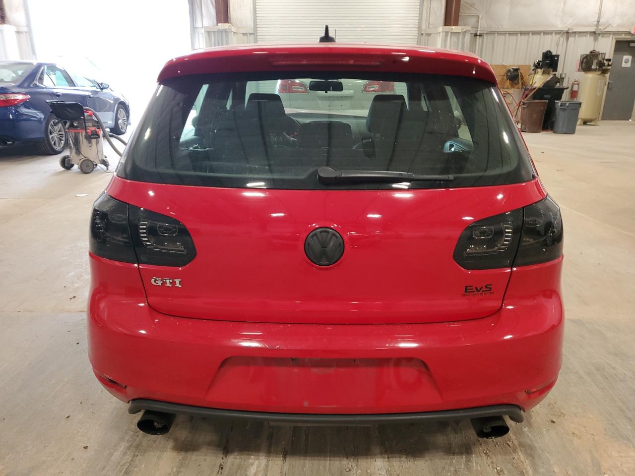 VOLKSWAGEN GOLF GTI