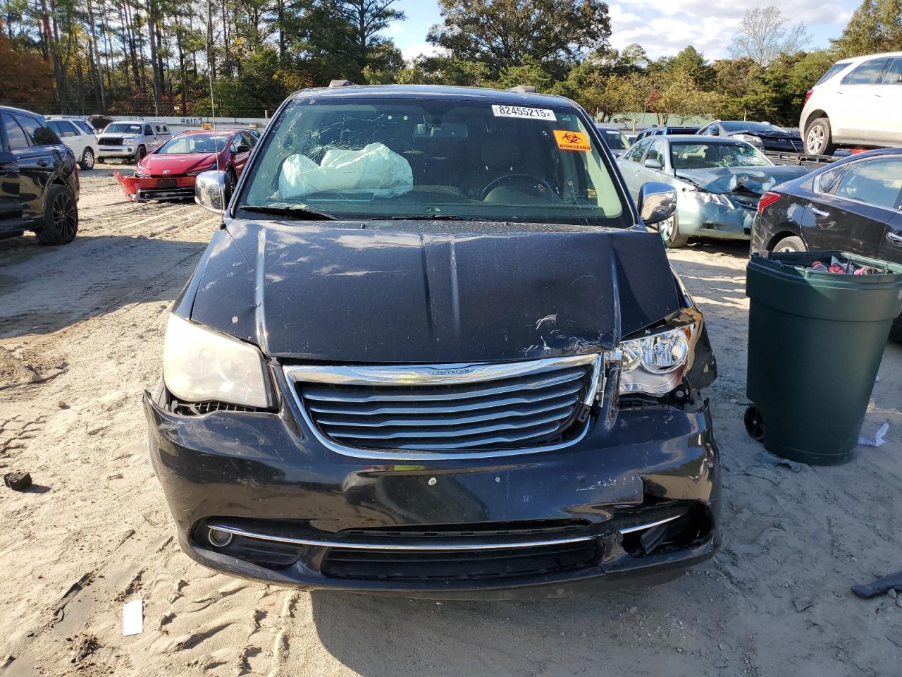 Lot #3310393957 2014 CHRYSLER TOWN & COU