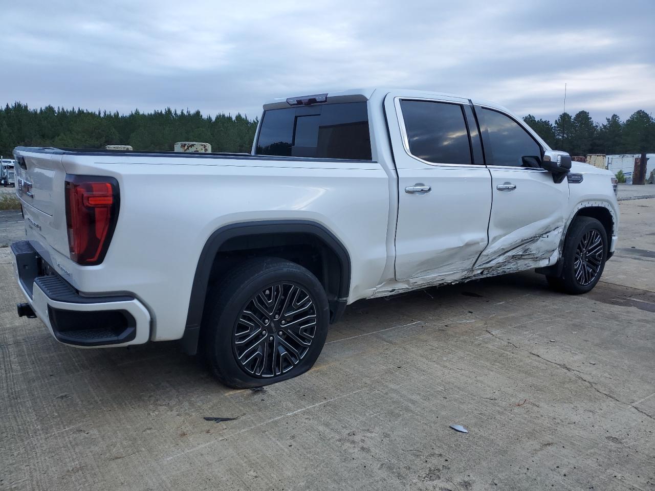 GMC SIERRA K1500 DENALI ULTIMATE