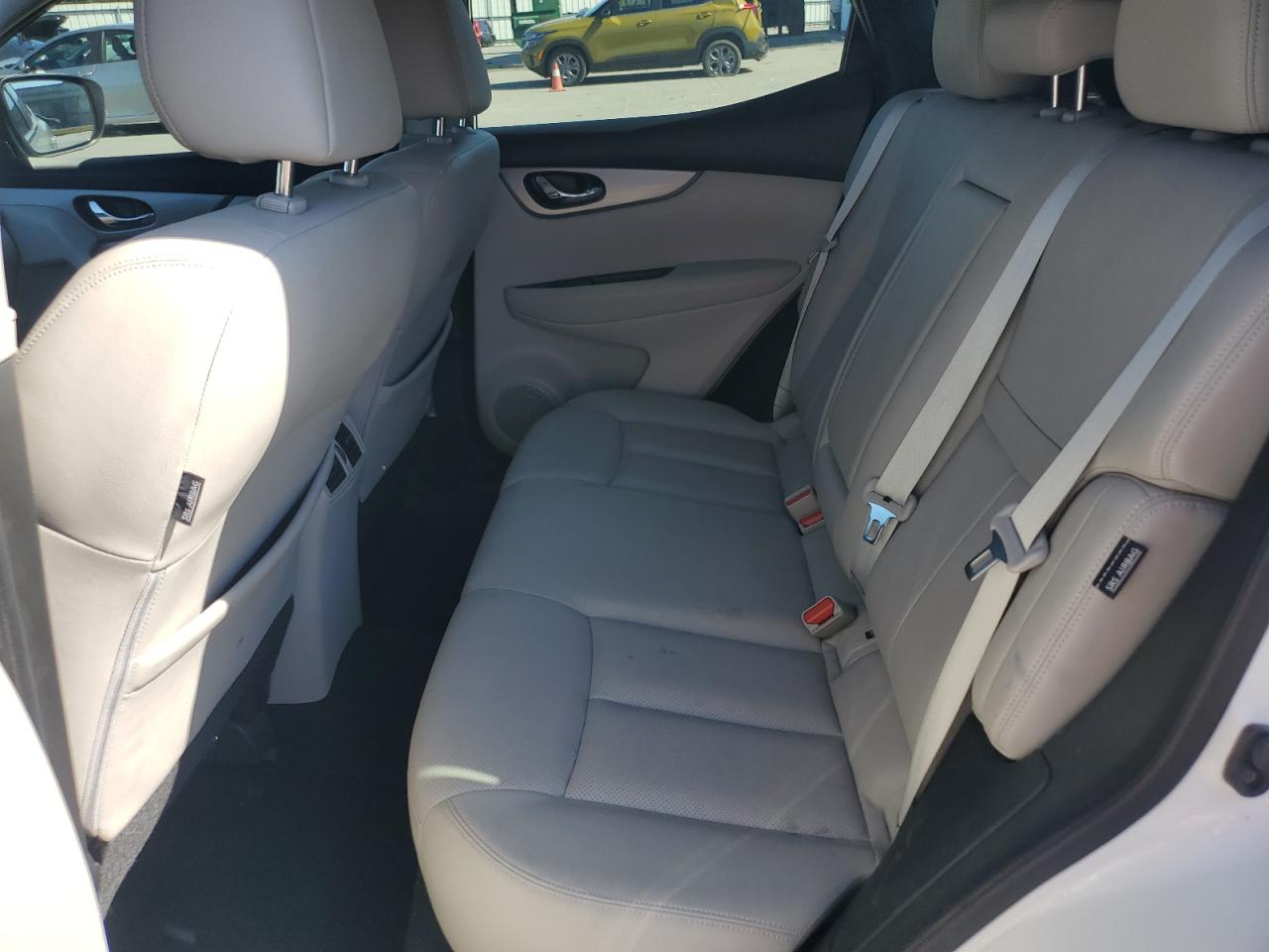 NISSAN ROGUE SPORT S