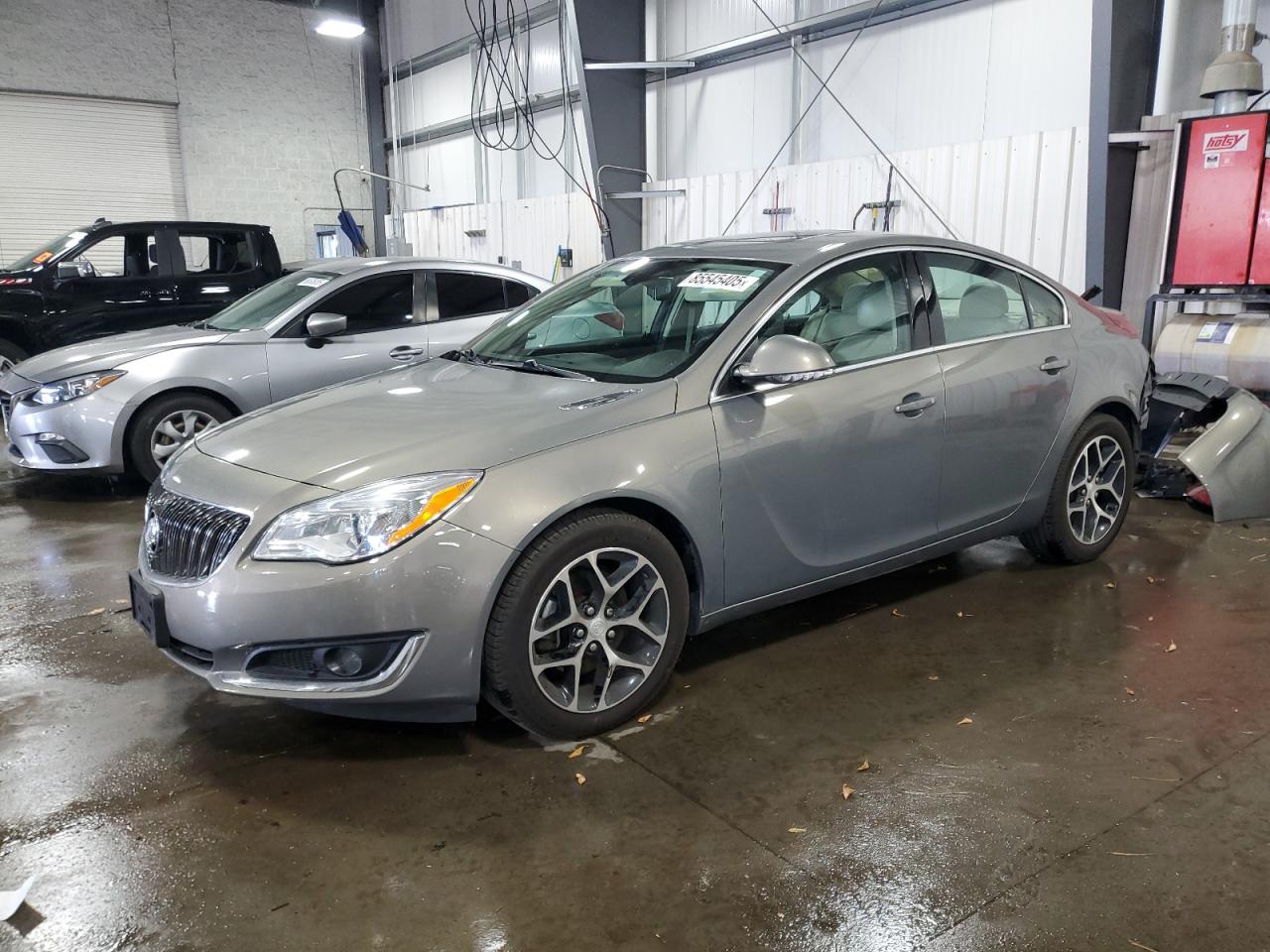 BUICK REGAL SPORT TOURING