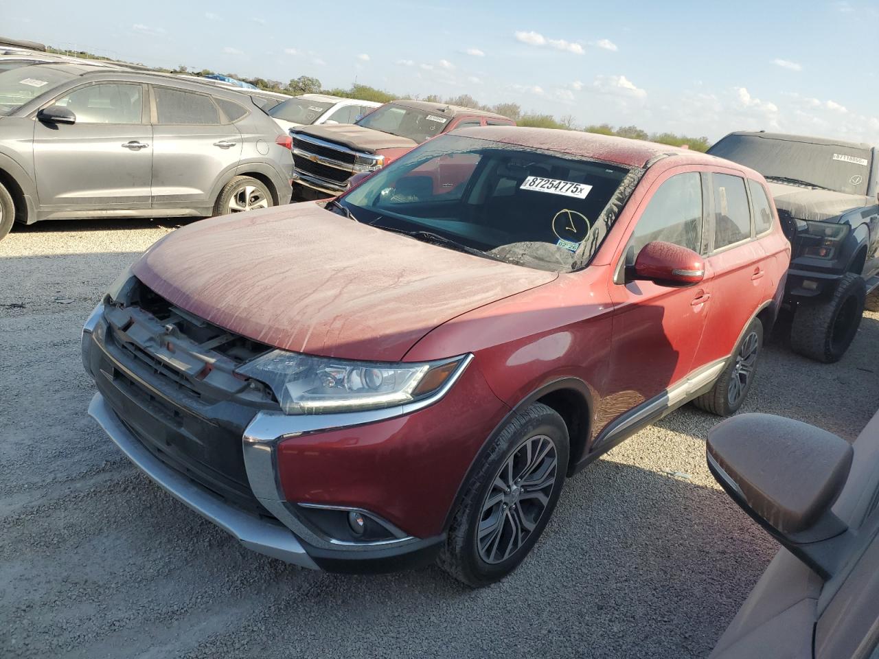 MITSUBISHI OUTLANDER SE