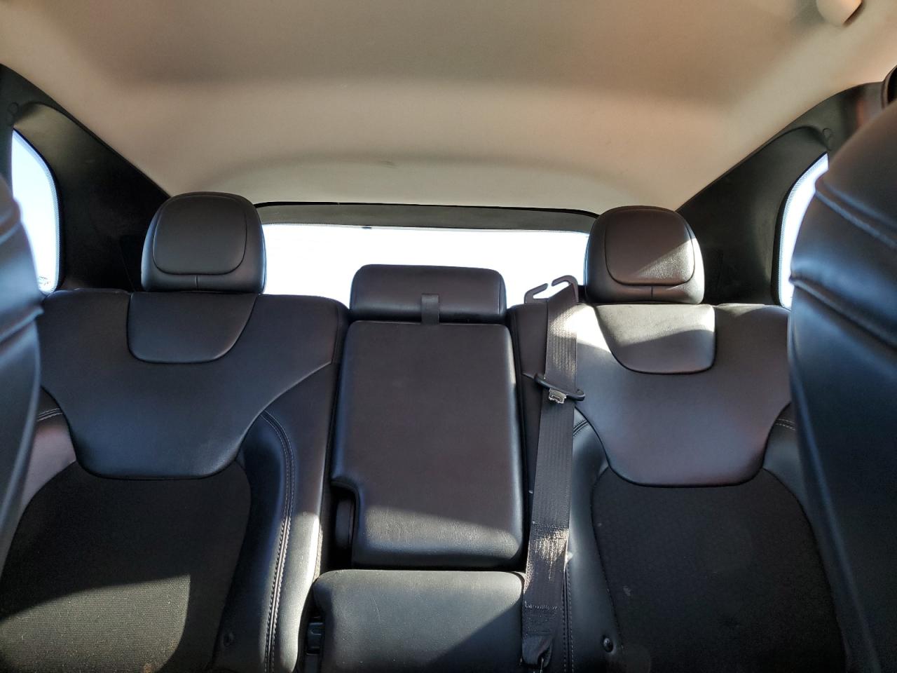 JEEP GRAND CHEROKEE LATITUDE PLUS