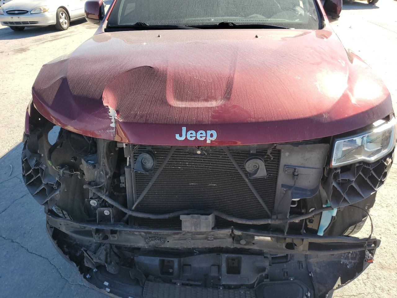 JEEP GRAND CHEROKEE LAREDO