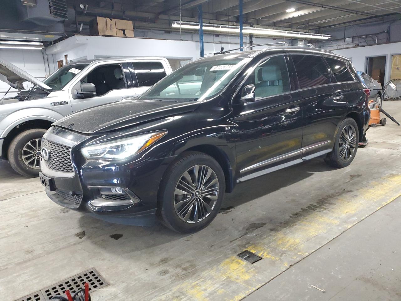 INFINITI QX60 LUXE