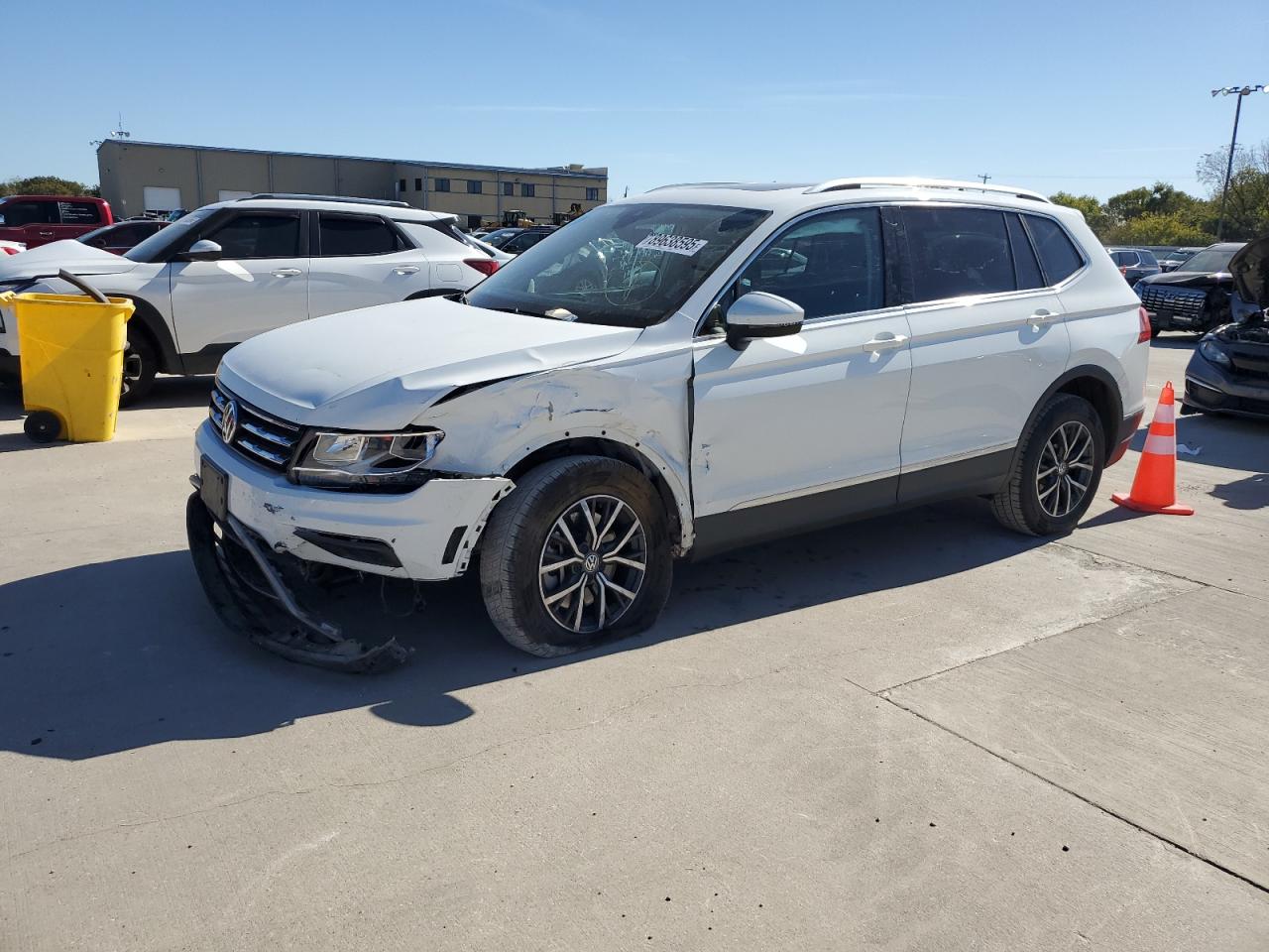 VOLKSWAGEN TIGUAN SE