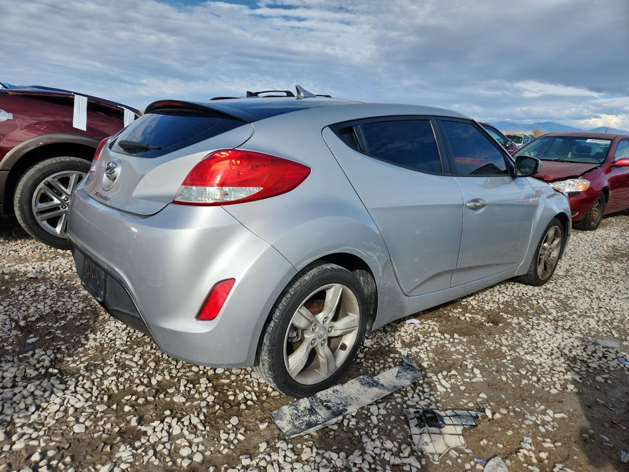 HYUNDAI VELOSTER