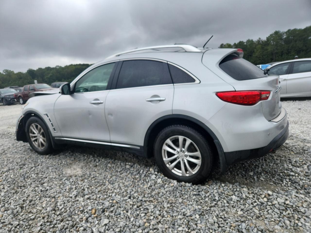 INFINITI FX37