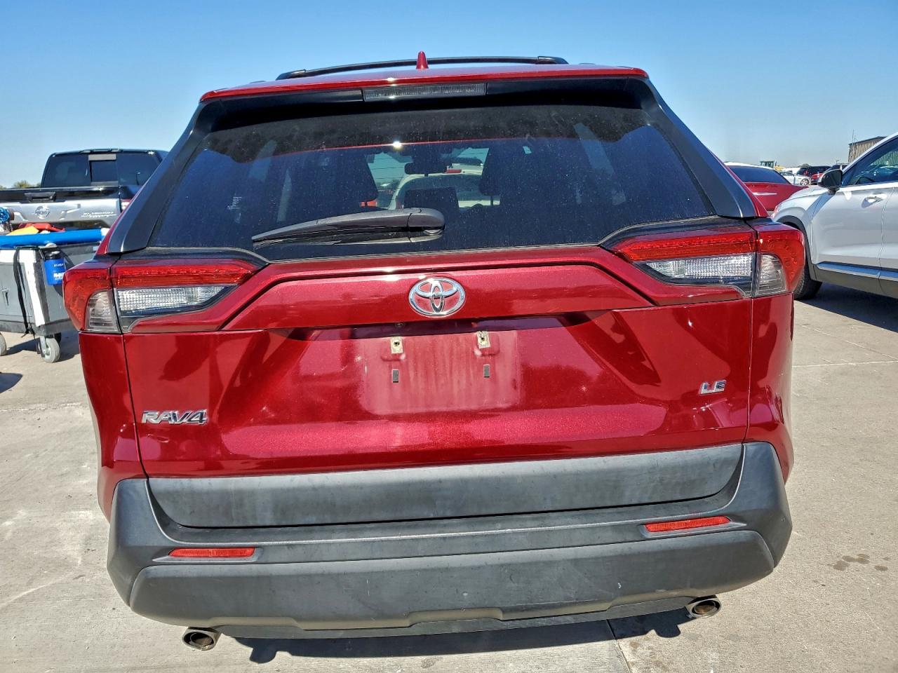 TOYOTA RAV4 LE
