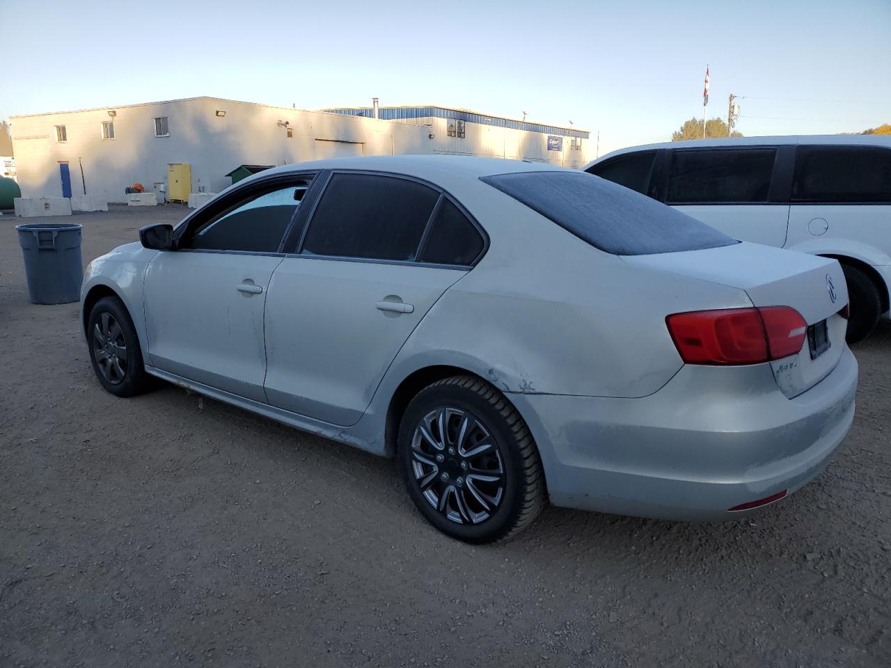 VOLKSWAGEN JETTA BASE