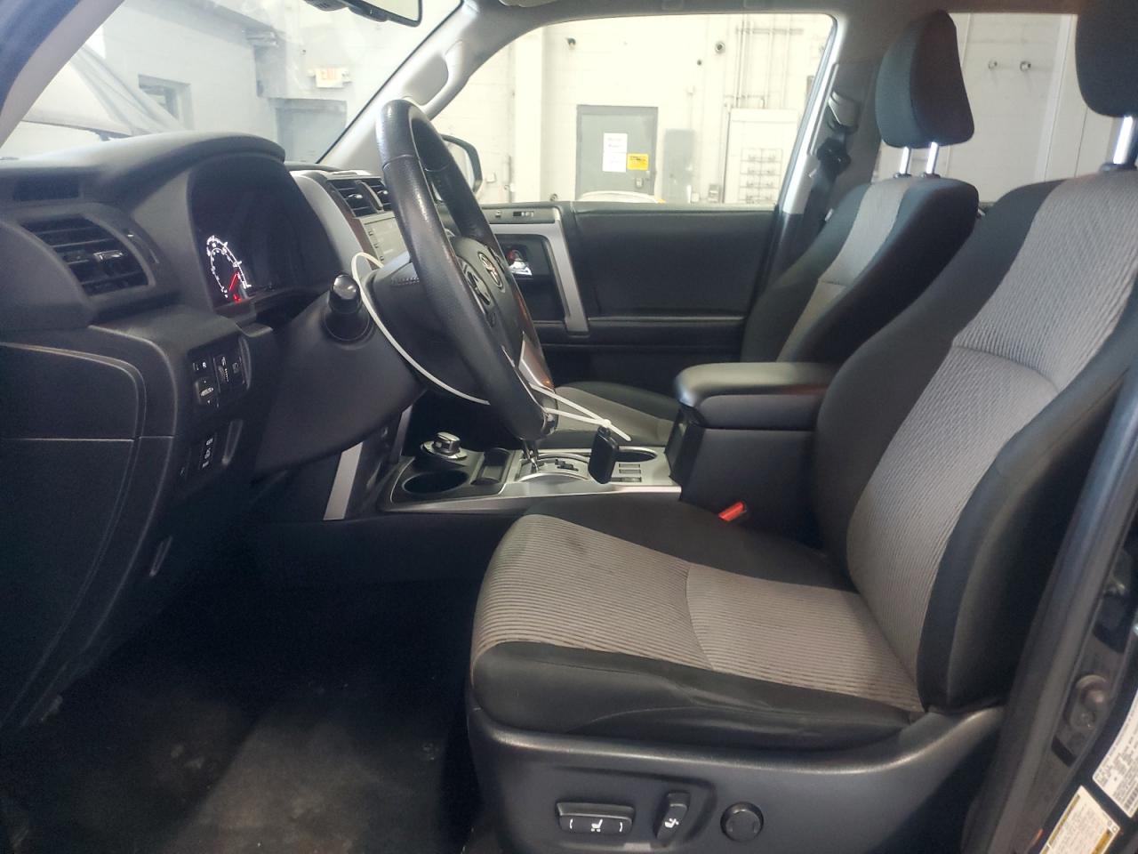 TOYOTA 4RUNNER SR5/SR5 PREMIUM