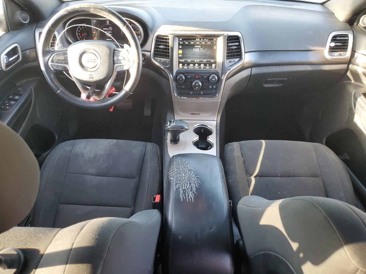 JEEP GRAND CHEROKEE LAREDO