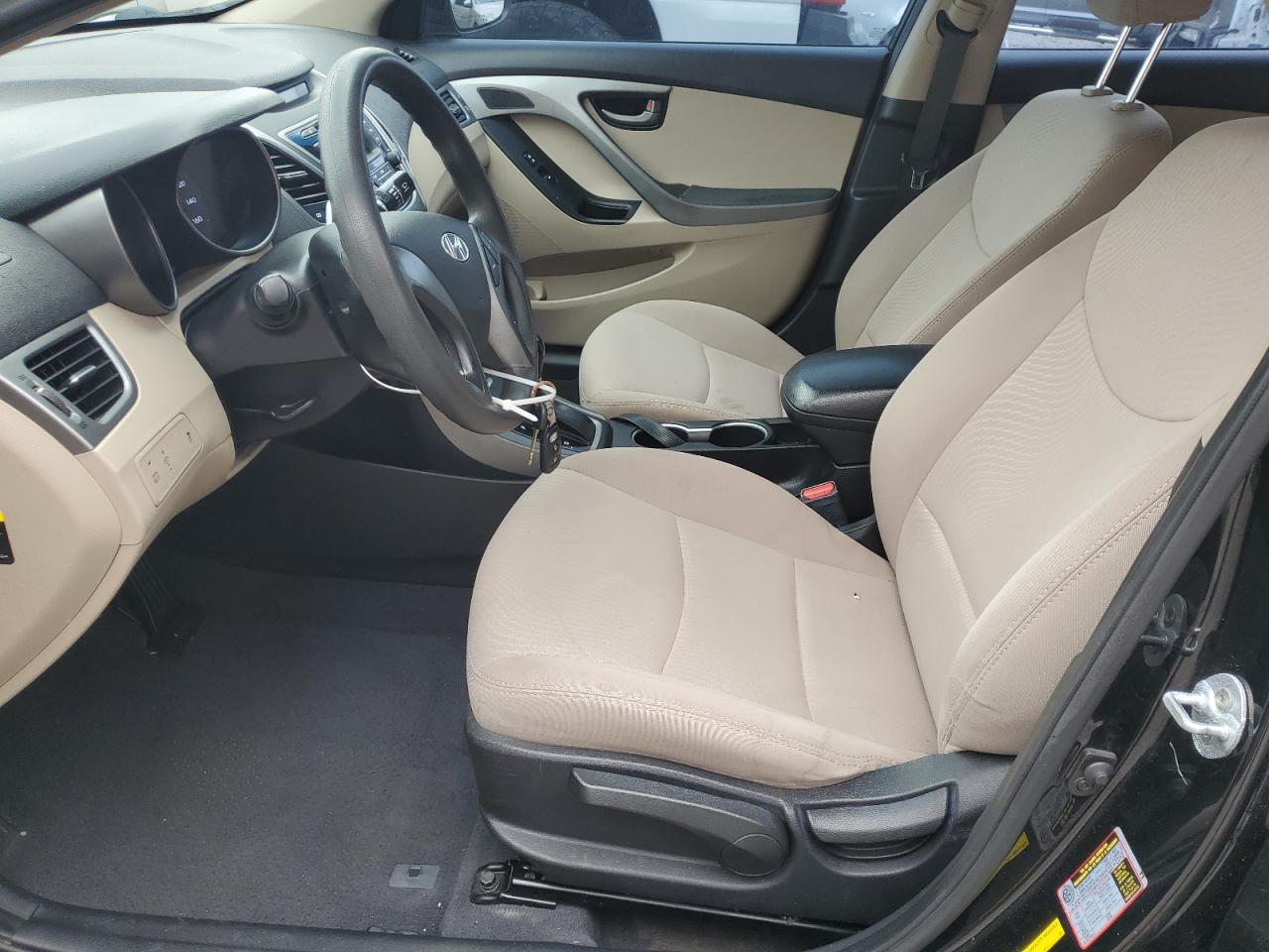 Lot #3312114106 2016 HYUNDAI ELANTRA SE