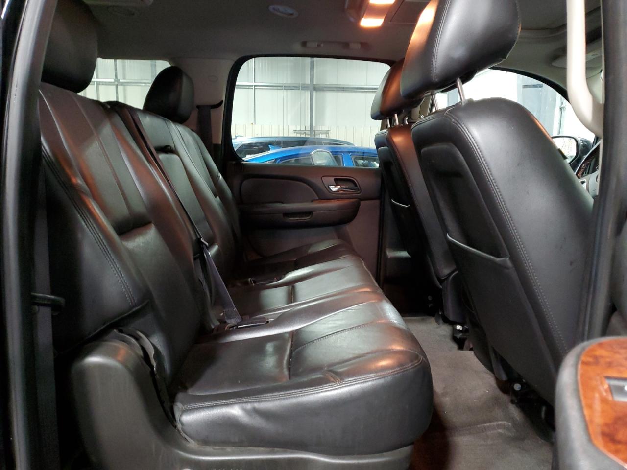 CHEVROLET SUBURBAN K1500 LT