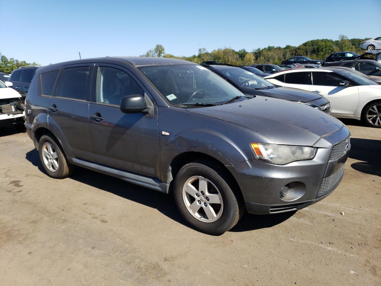 MITSUBISHI OUTLANDER ES