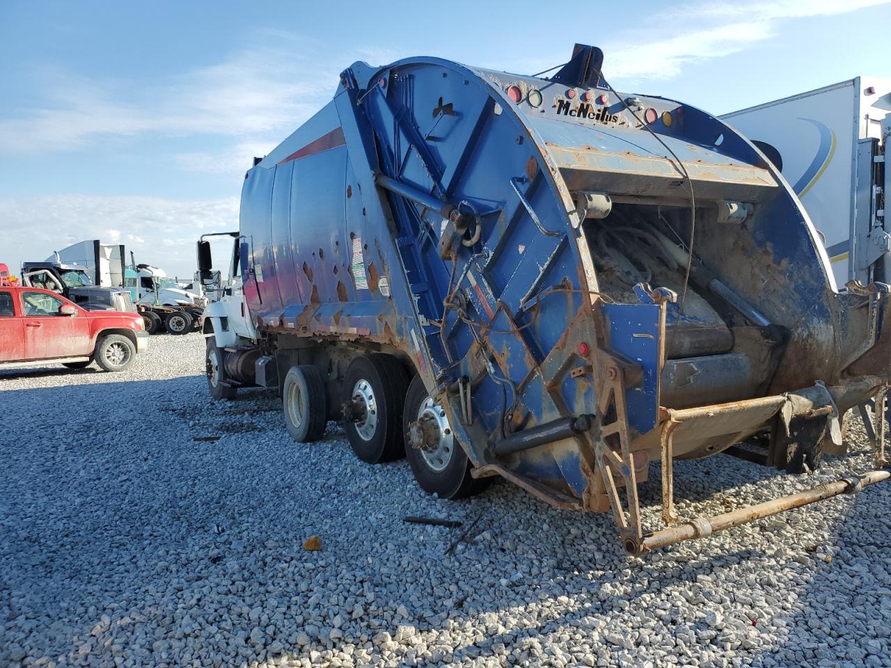 Lot #3268919214 2008 INTERNATIONAL 7000 7400