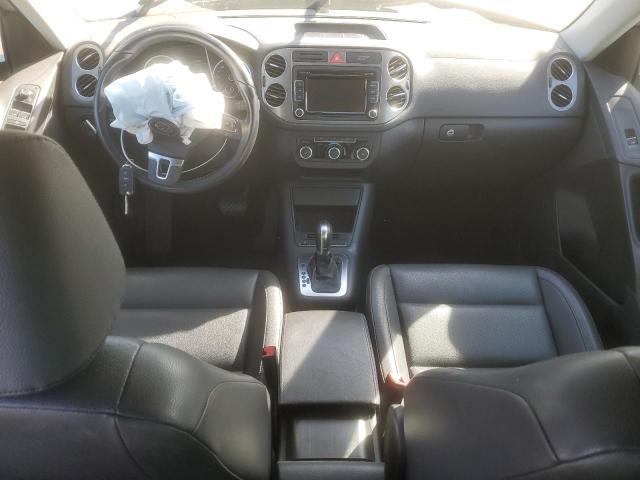 2011 VOLKSWAGEN TIGUAN S - WVGBV7AX5BW527753