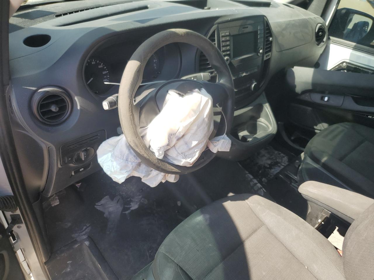 MERCEDES-BENZ METRIS