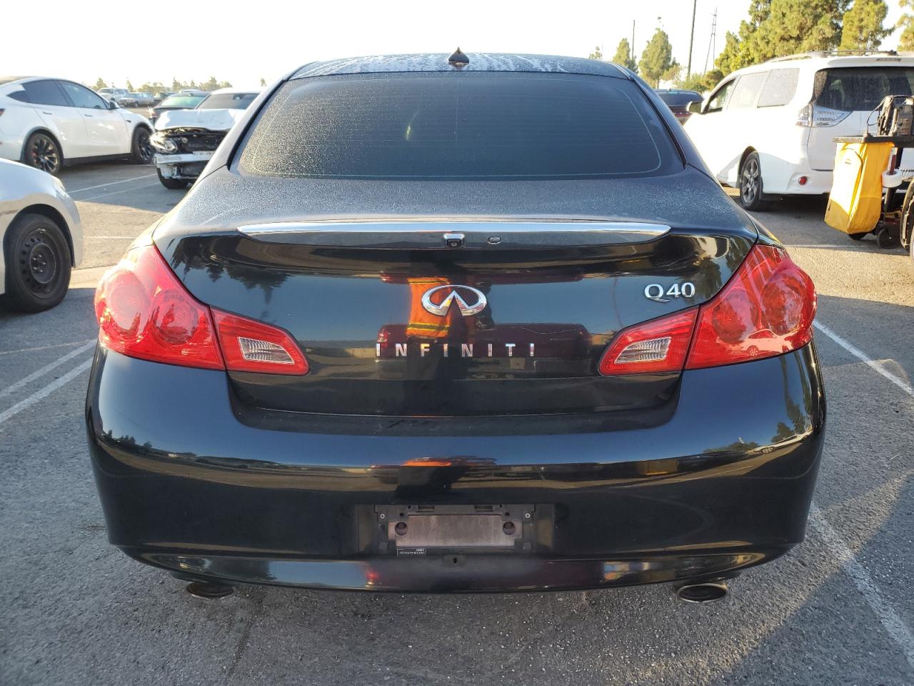 INFINITI Q40