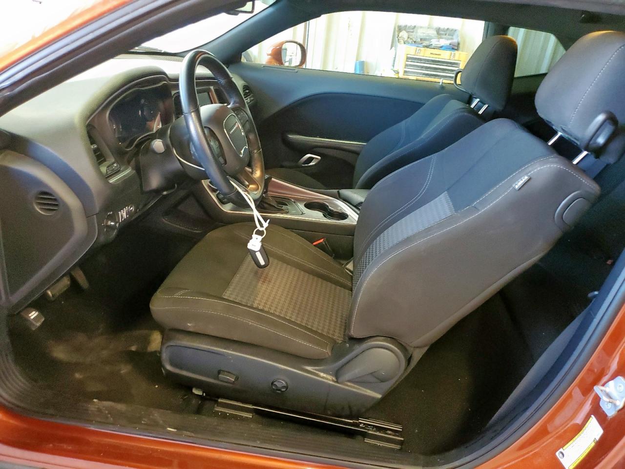 DODGE CHALLENGER SXT