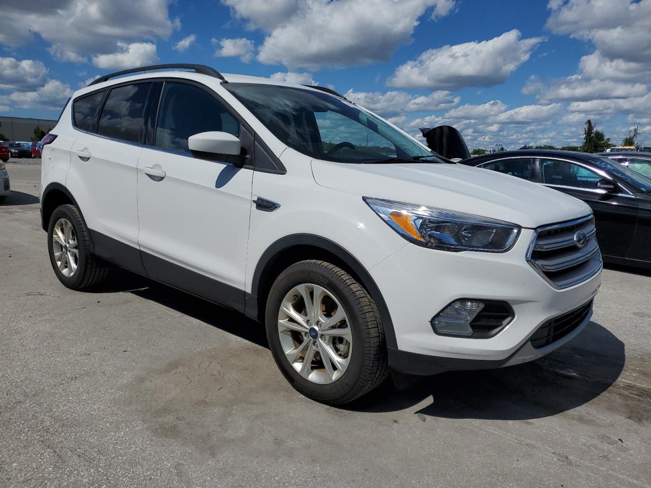 FORD ESCAPE SE
