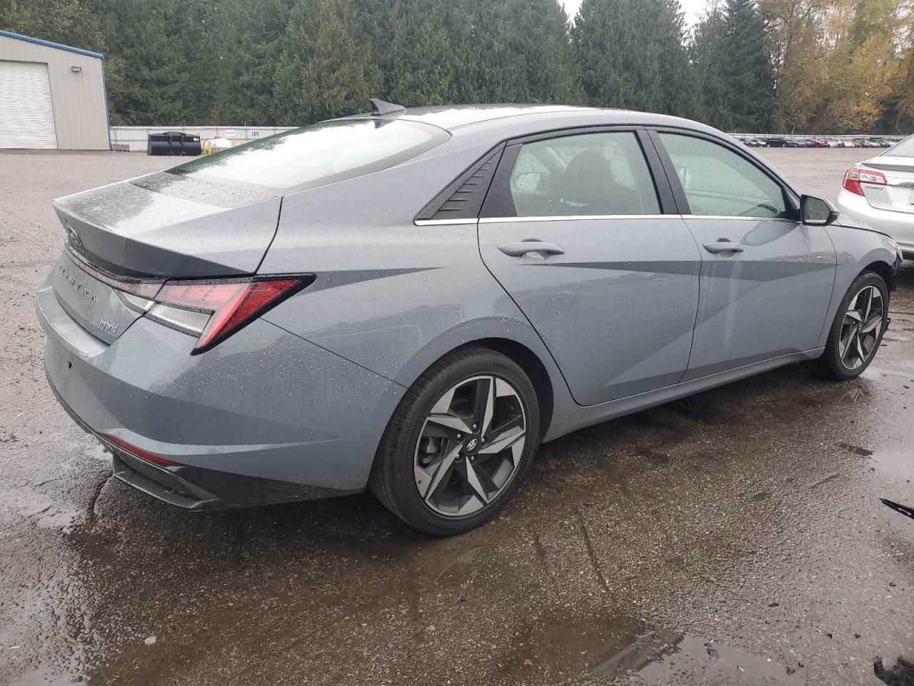 HYUNDAI ELANTRA LIMITED