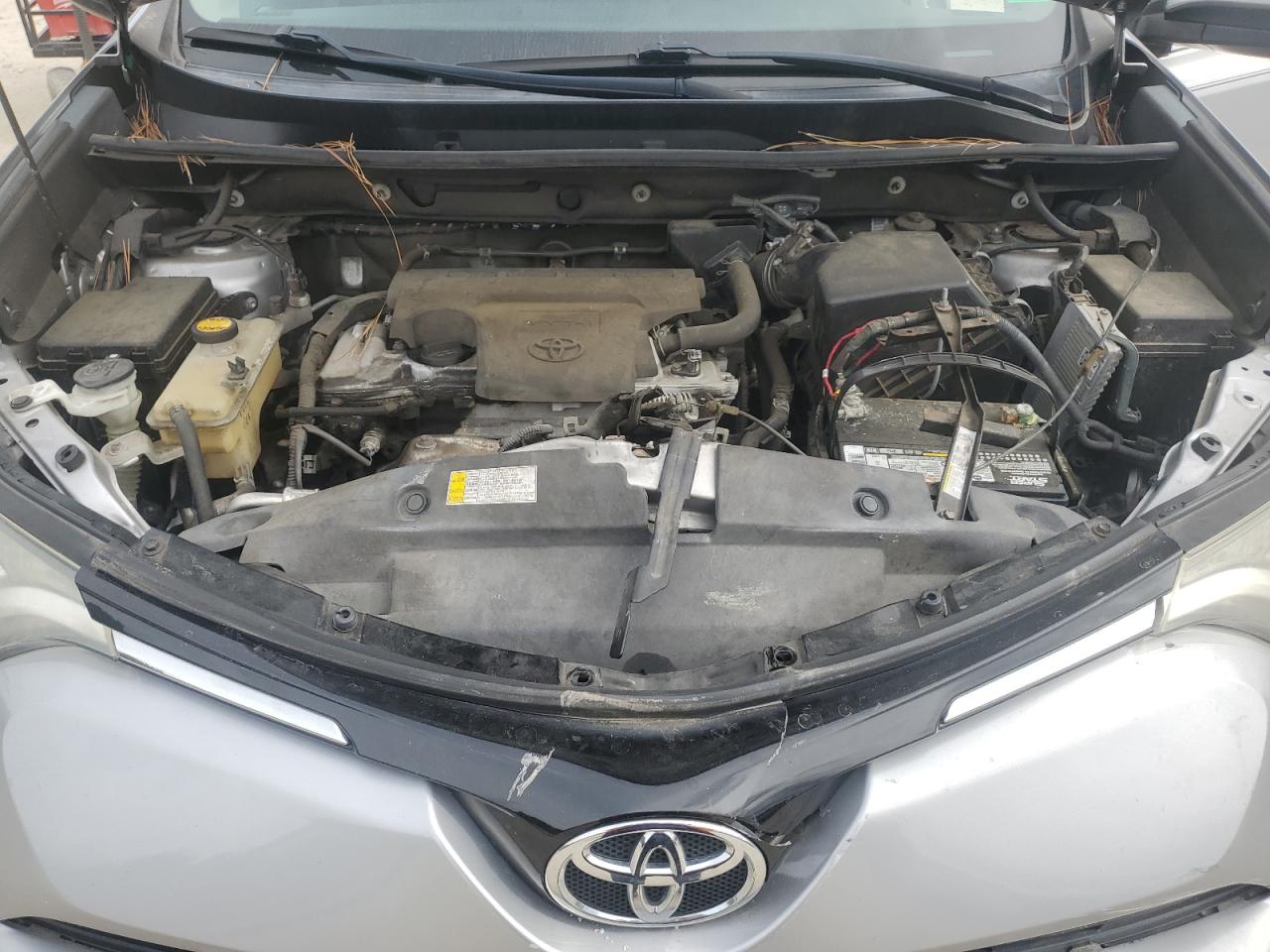 TOYOTA RAV4 XLE