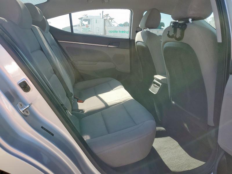 2017 HYUNDAI ELANTRA SE 5NPD84LF7HH211485