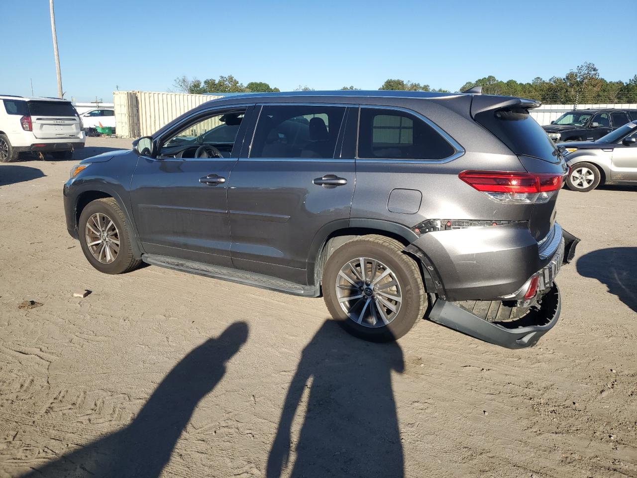 TOYOTA HIGHLANDER SE