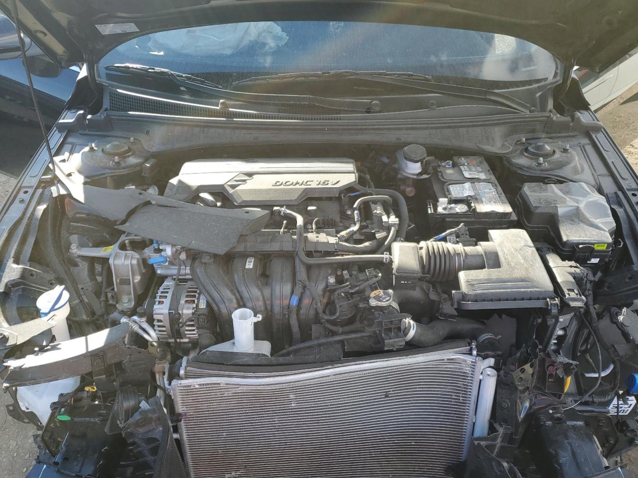 HYUNDAI ELANTRA LUXURY