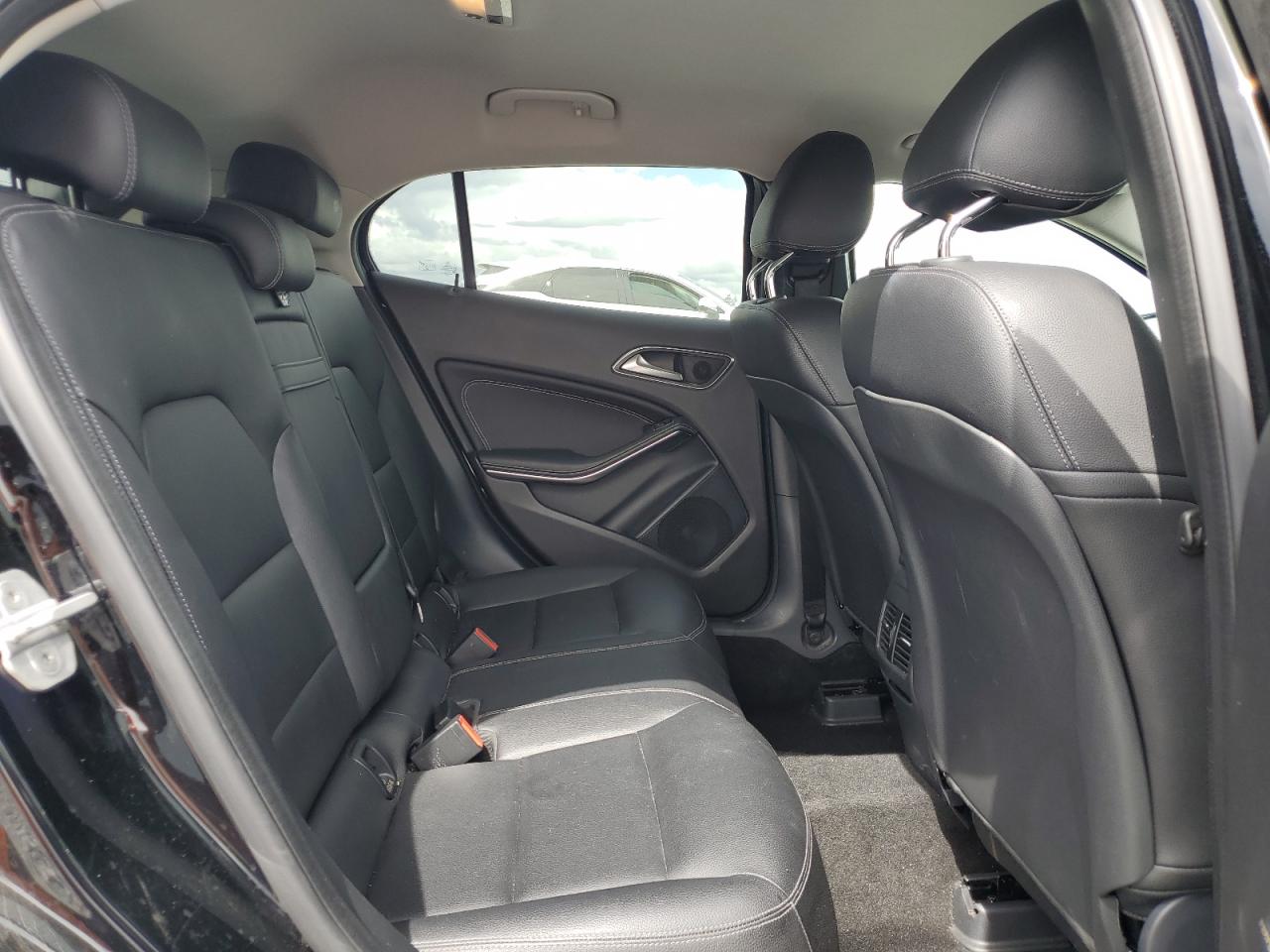 MERCEDES-BENZ GLA-CLASS 250 4MATIC