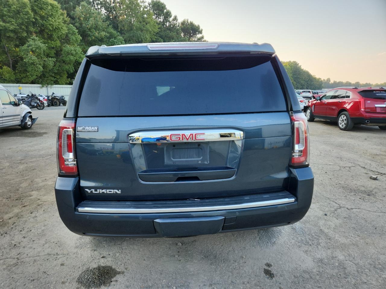 GMC YUKON DENALI