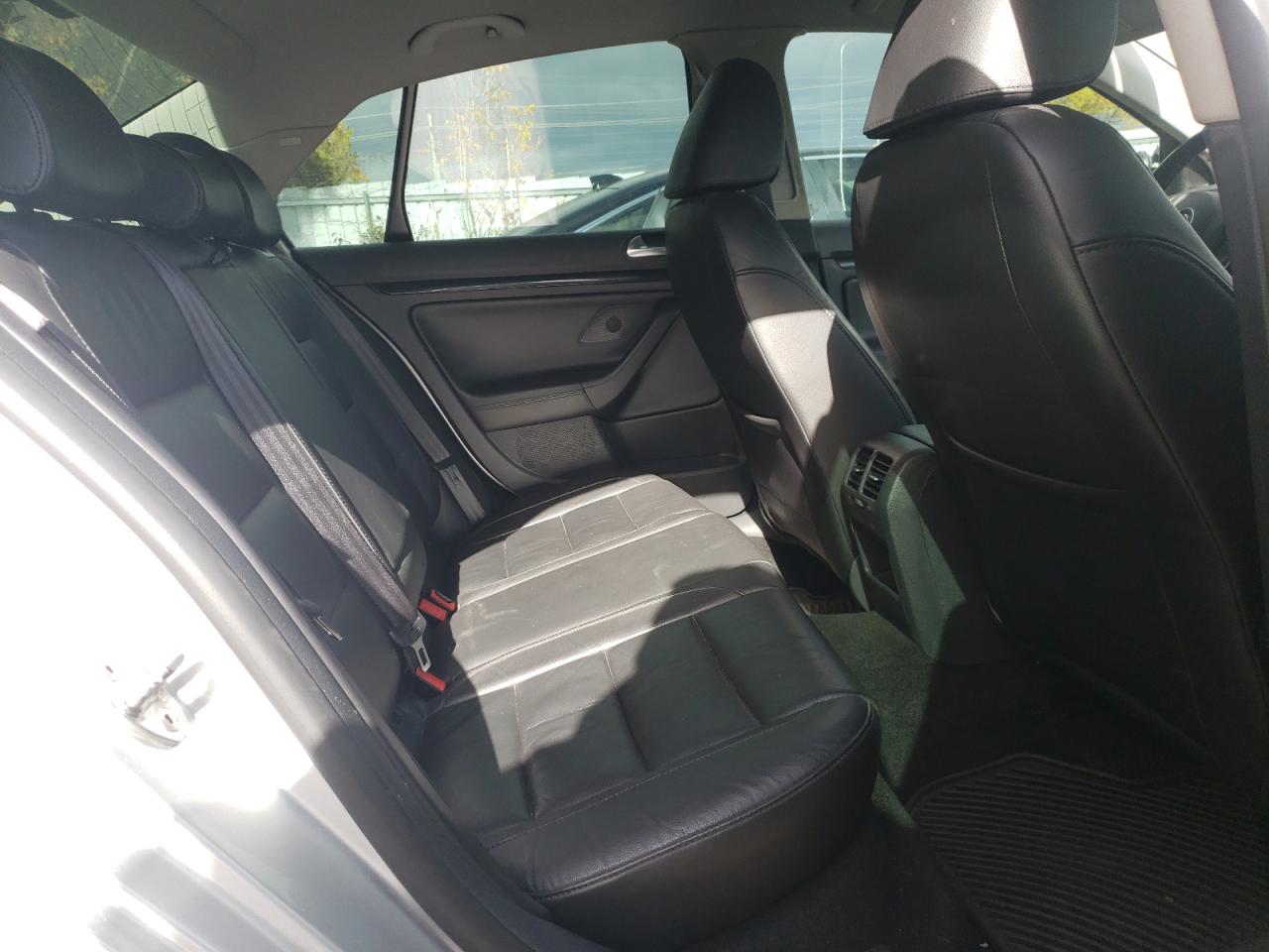 VOLKSWAGEN JETTA TDI