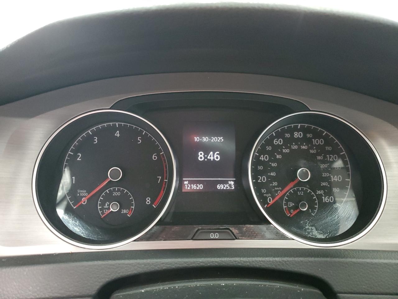 VOLKSWAGEN GOLF SPORTSVAN S