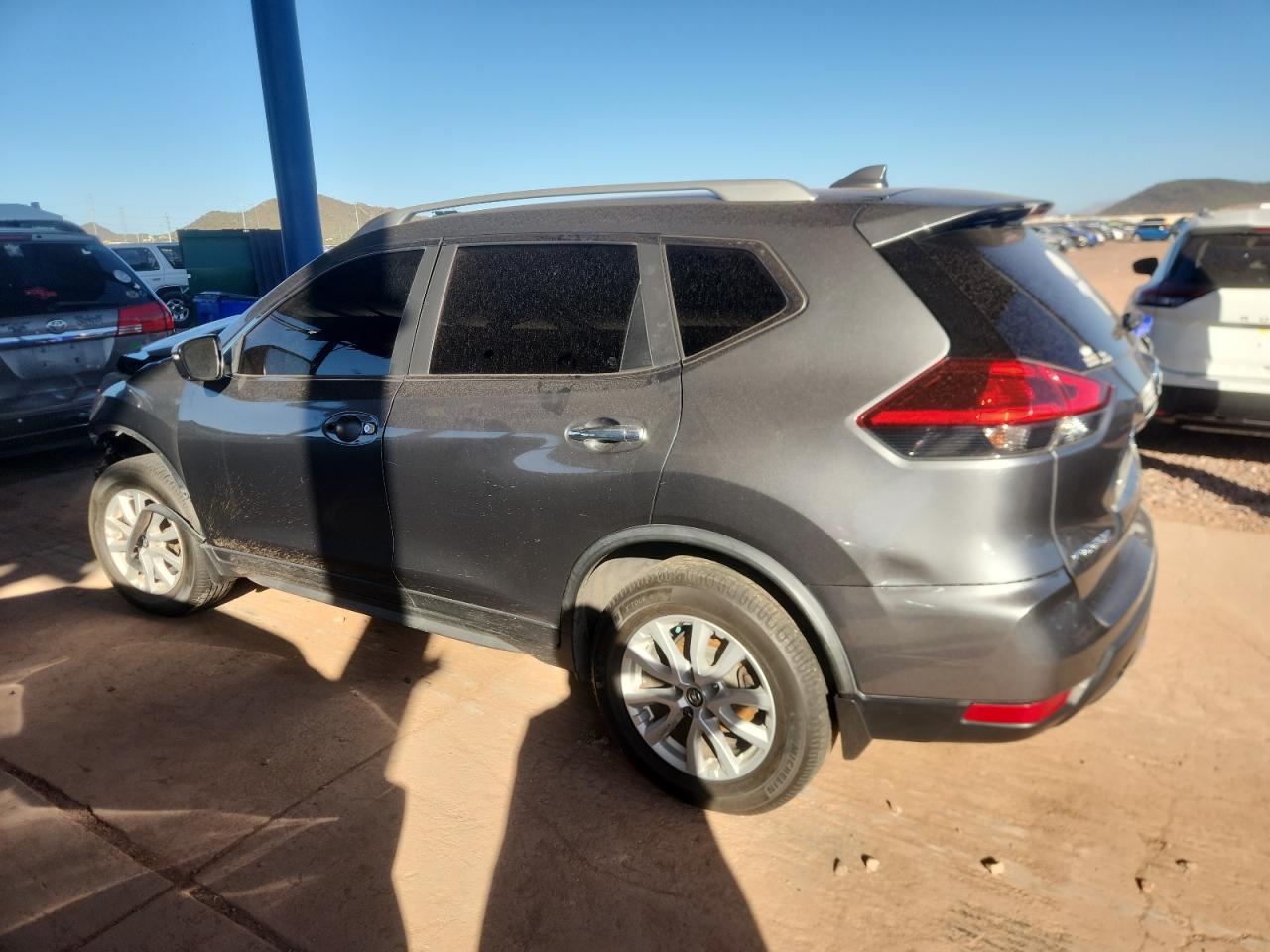 Lot #3302765383 2018 NISSAN ROGUE S