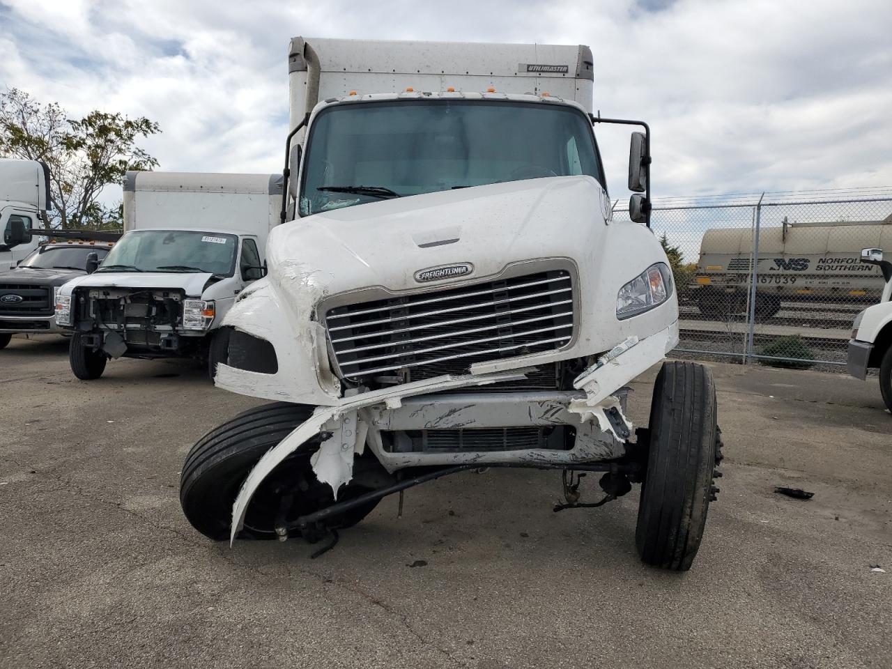 Lot #3301984413 2012 FREIGHTLINER M2 106 MED