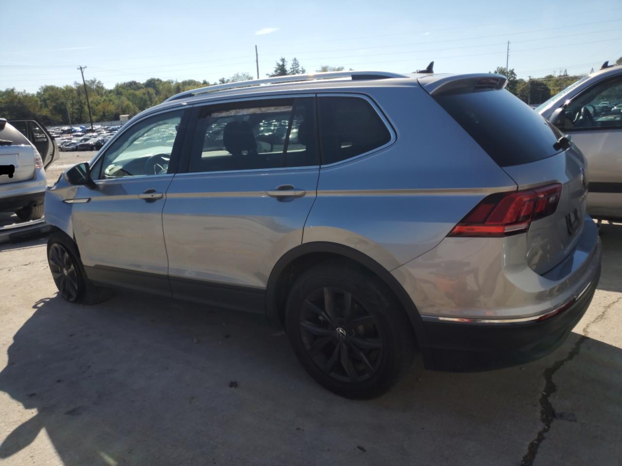 VOLKSWAGEN TIGUAN SE