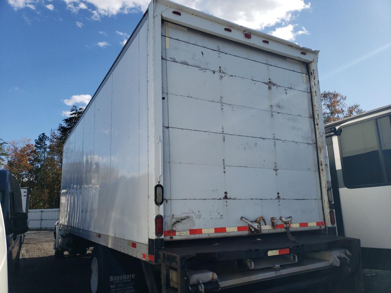 Lot #3275533713 2013 INTERNATIONAL 4300