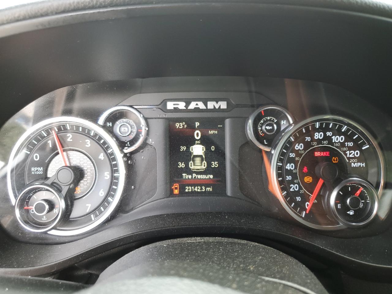 RAM 1500 TRADESMAN