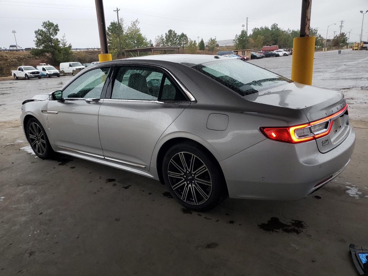 LINCOLN CONTINENTAL RESERVE