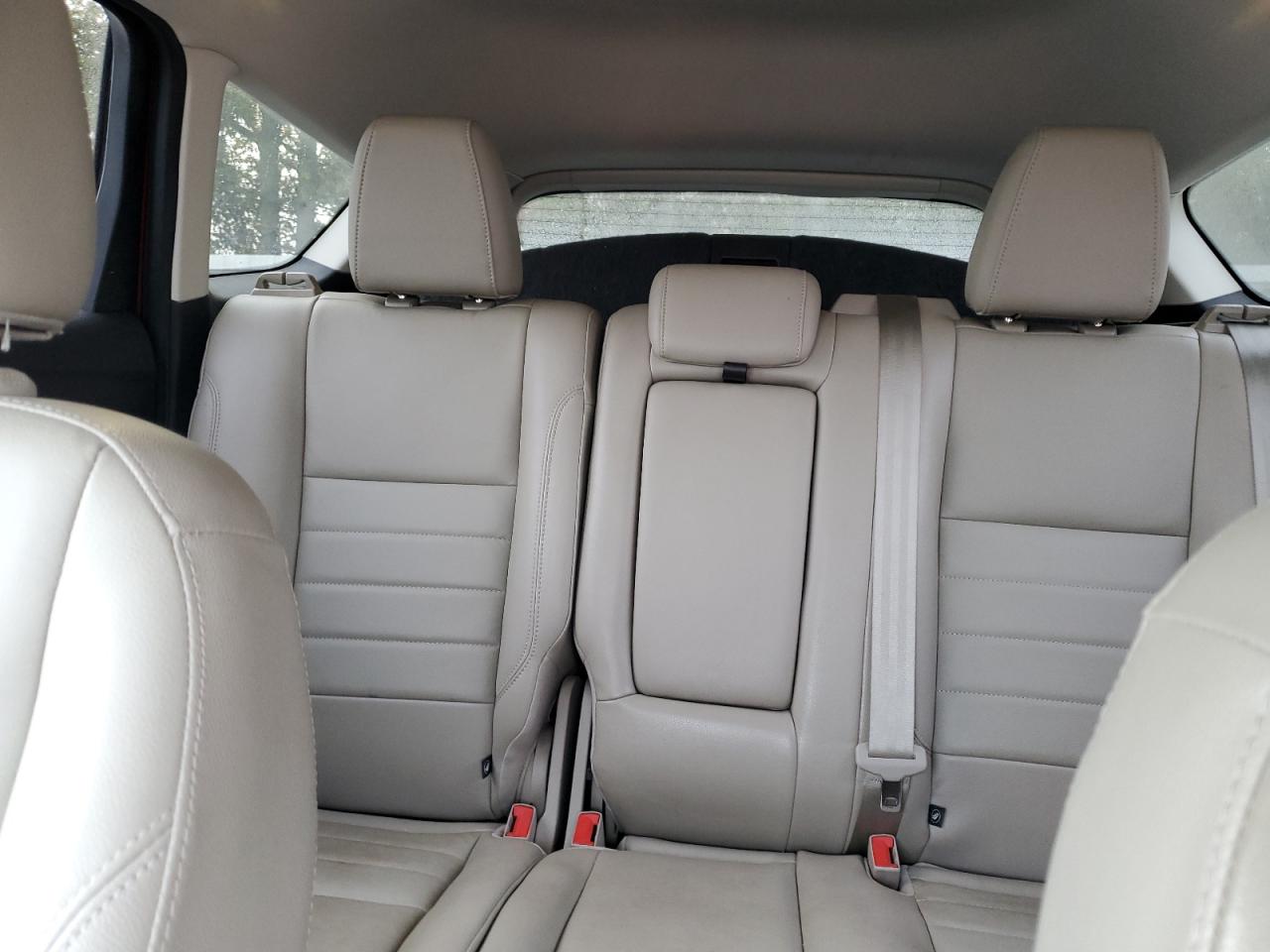 FORD ESCAPE TITANIUM