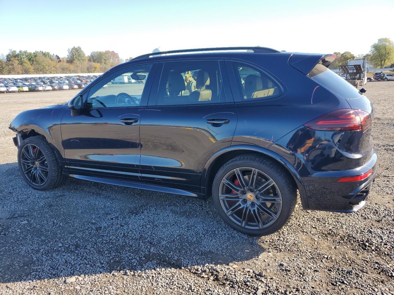 PORSCHE CAYENNE GTS