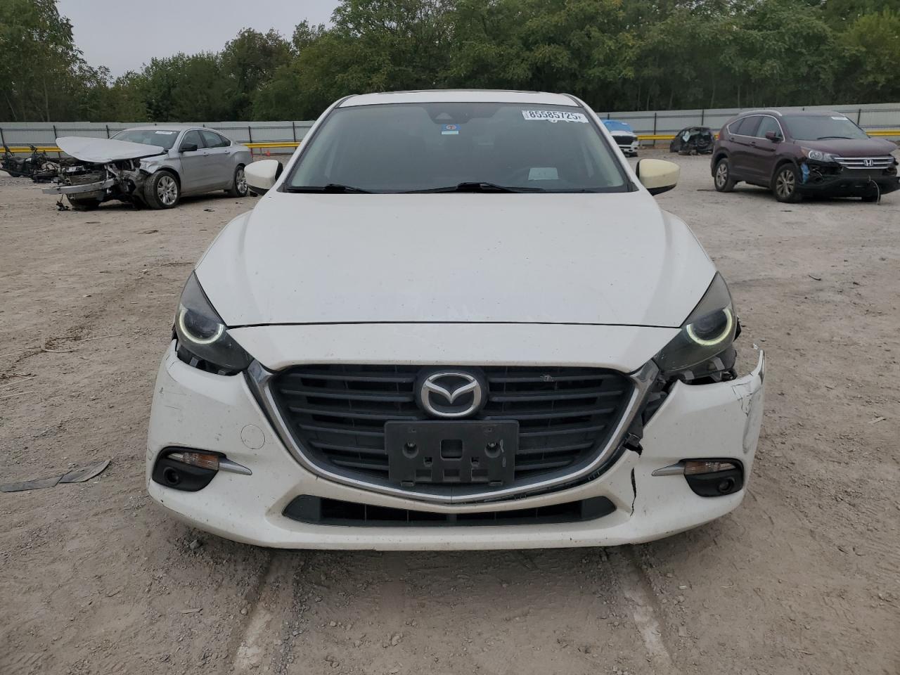 MAZDA 3 GRAND TOURING