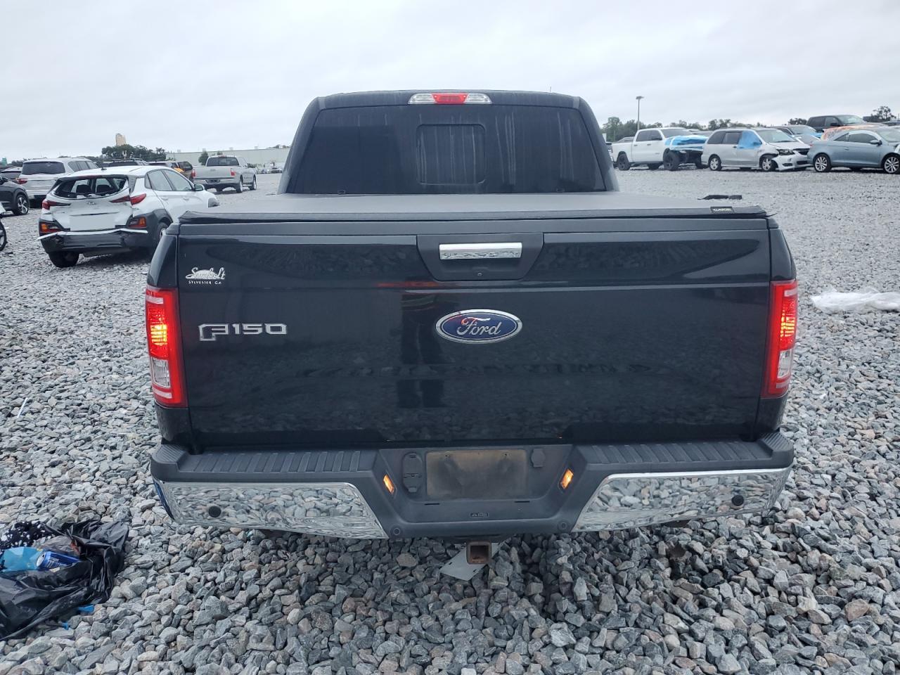 FORD F-150 SUPERCREW