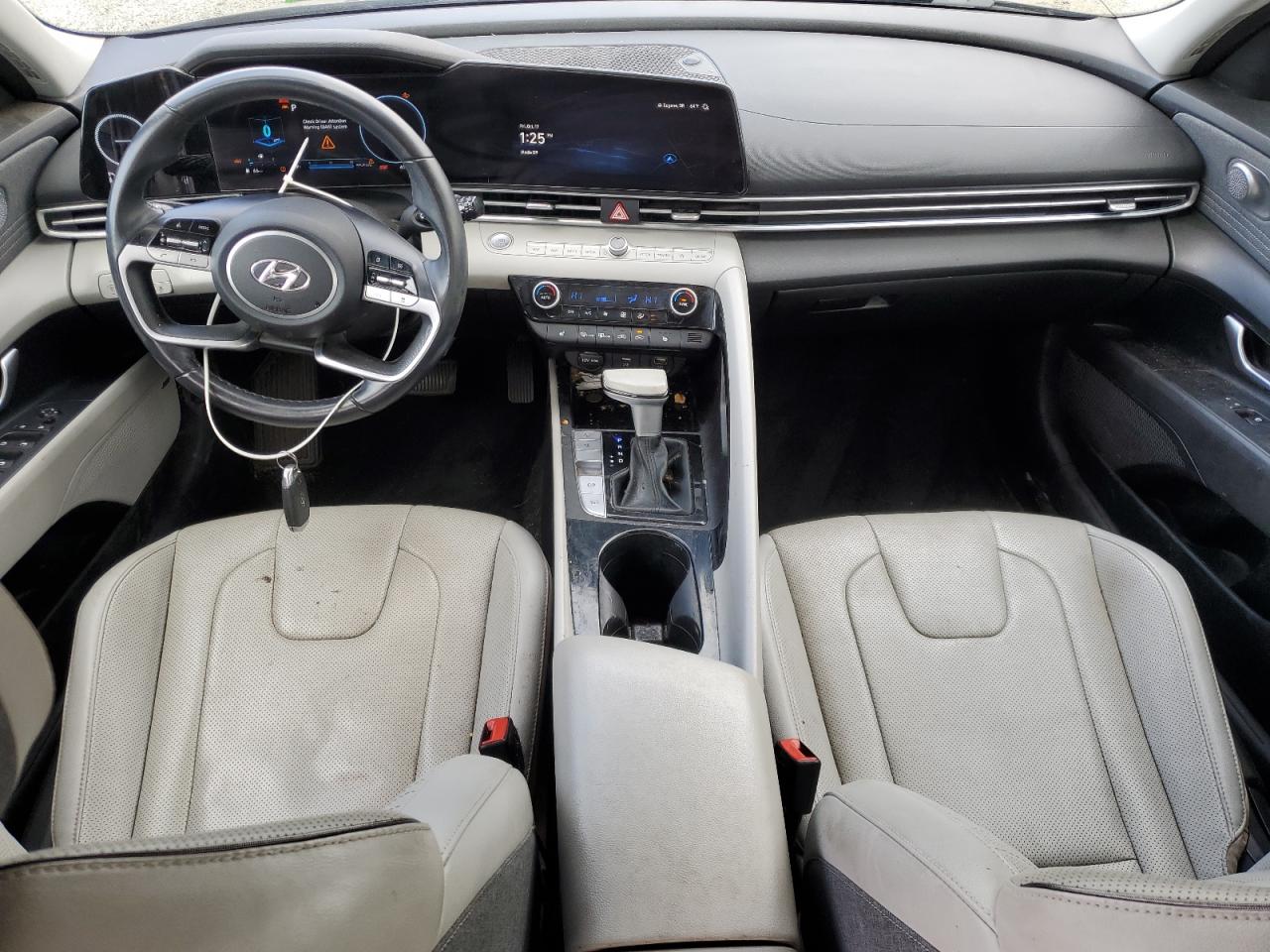 HYUNDAI ELANTRA LIMITED