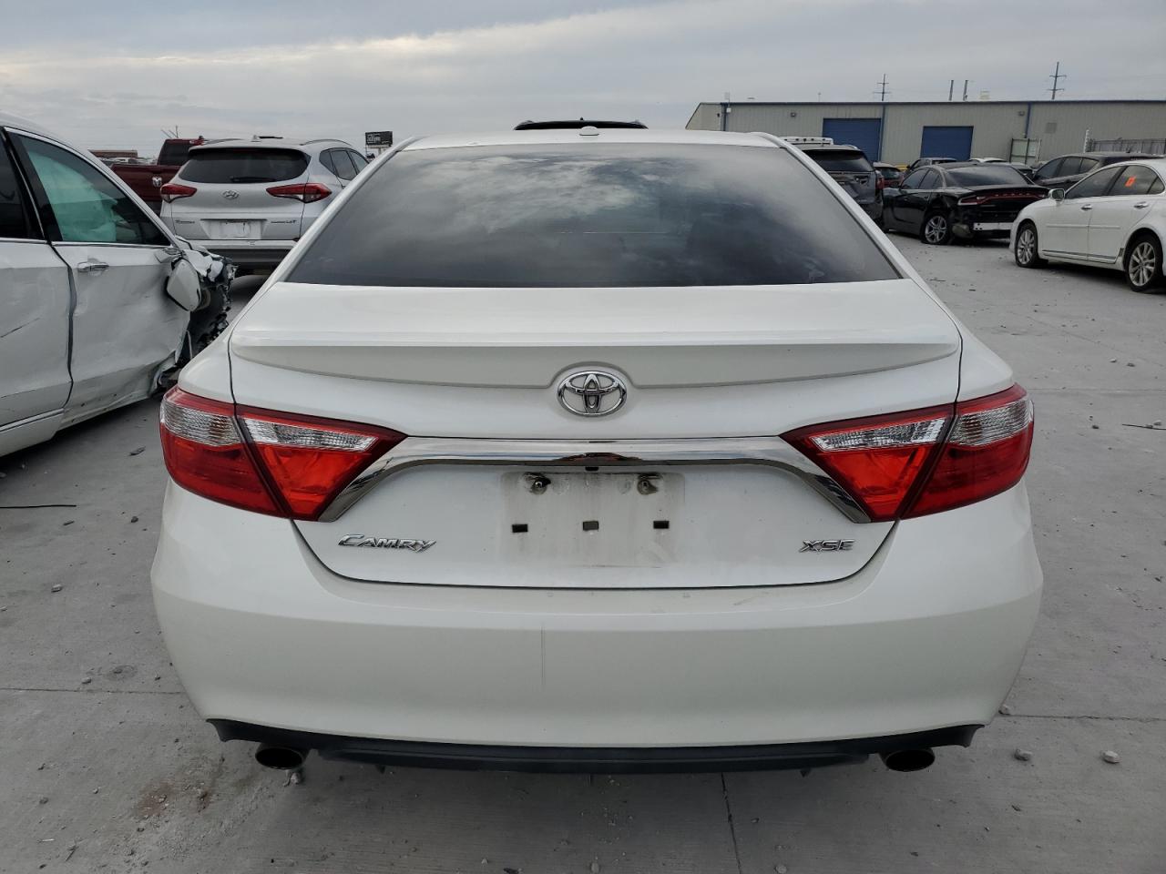 TOYOTA CAMRY XSE