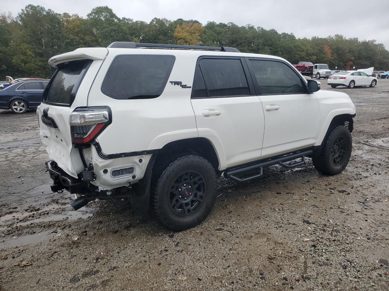 TOYOTA 4RUNNER SE