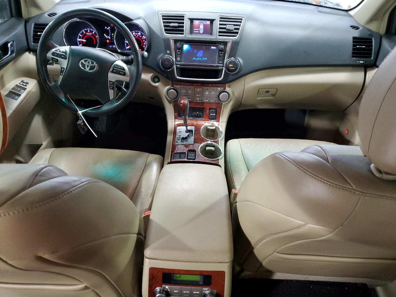 TOYOTA HIGHLANDER LIMITED