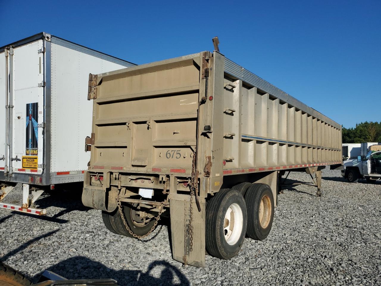 Lot #3265929550 2004 MAC UNKNOWN